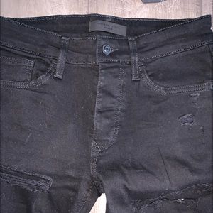 Forever 21 black ripped skinny jeans size 29